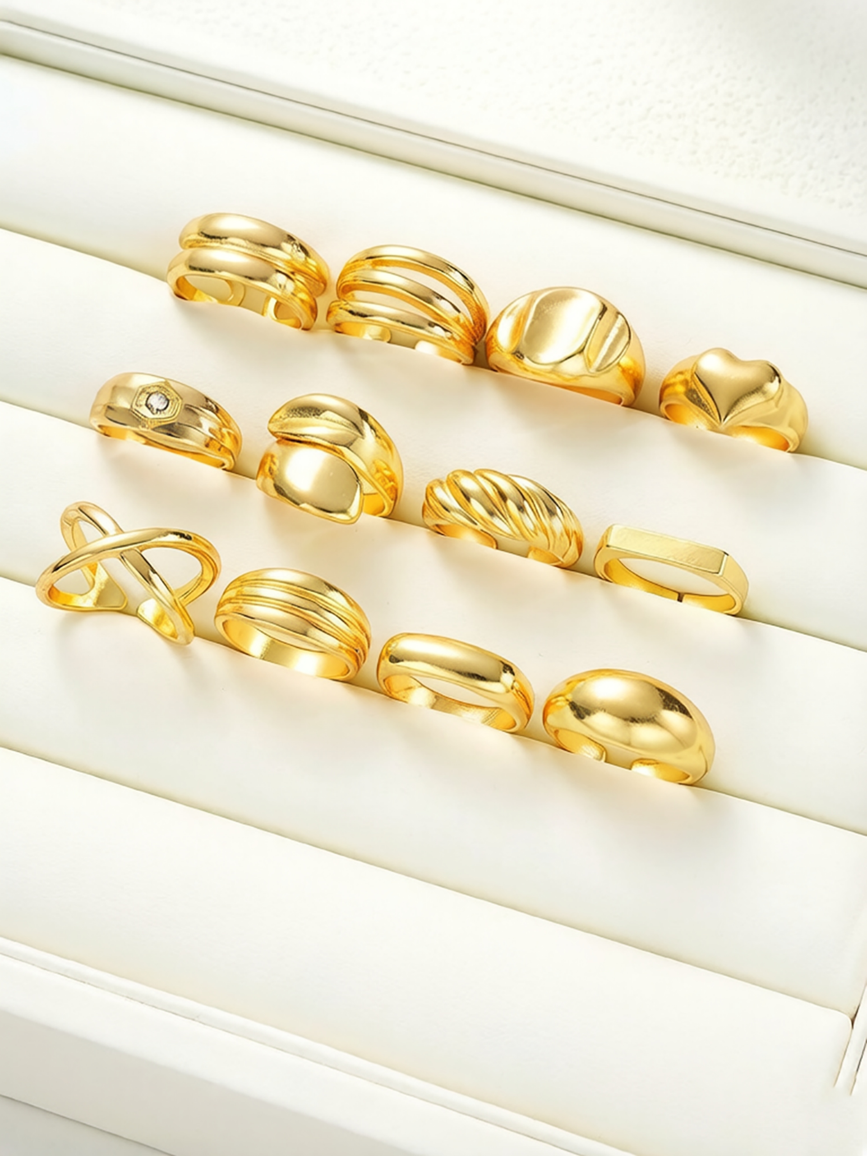 Pack of 12 - Gold Tone Smooth Rings