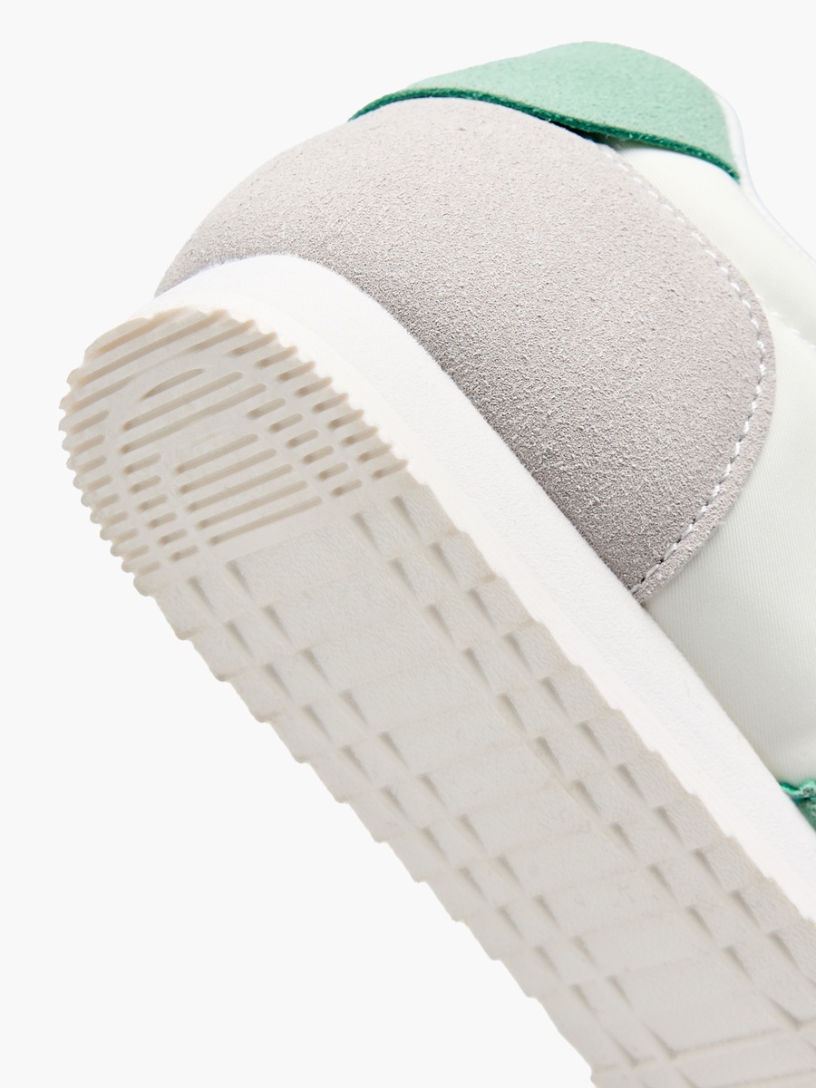 Women Lace-Up Ankle Sneakers