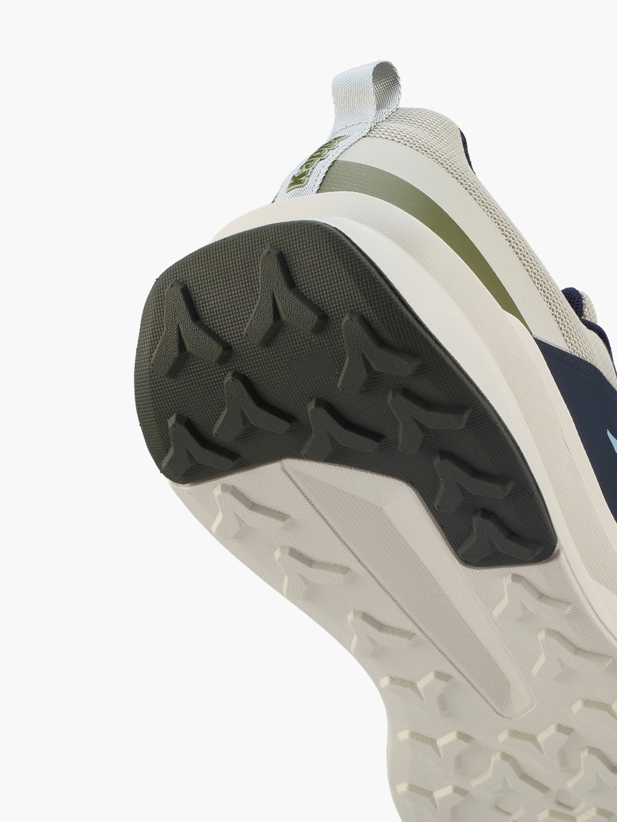 Men Lace-Up Sports Shoes