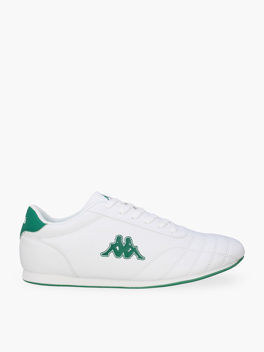 Men Lace-Up Football Shoes