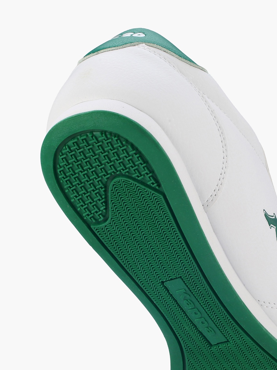 Men Lace-Up Football Shoes