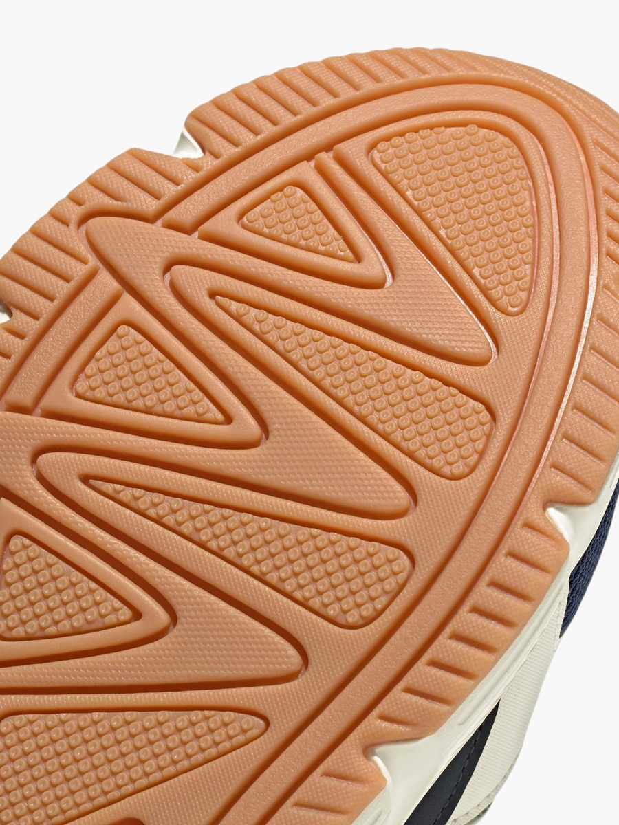 Men CRAZYCHAOS 2000 Panelled Lace-Up Sneakers