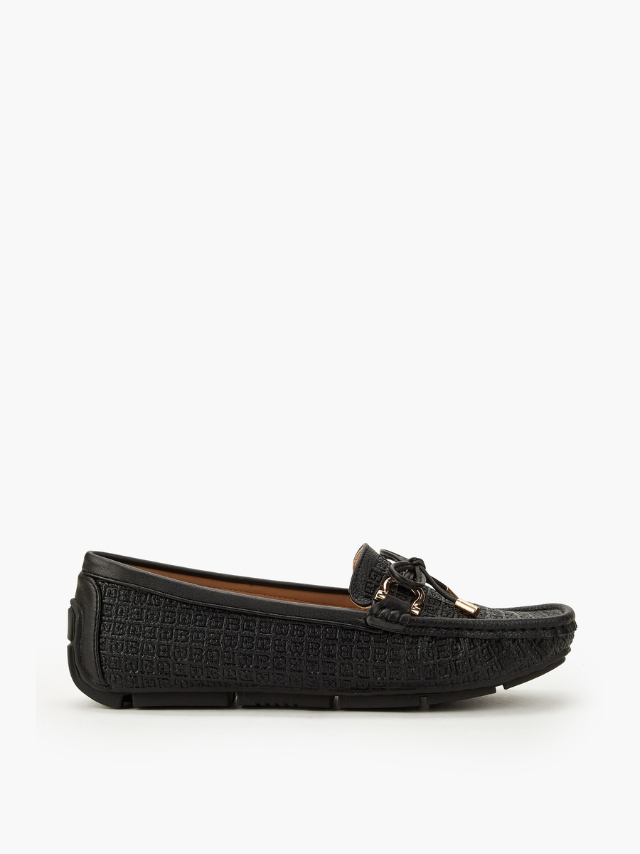 Women Slip-On Moccasins