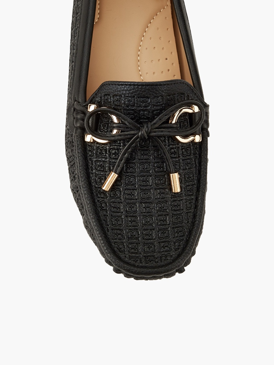 Women Slip-On Moccasins