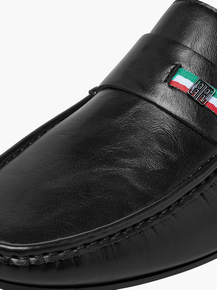 حذاء سهل الارتداء للرجال من رينزو روجاني
