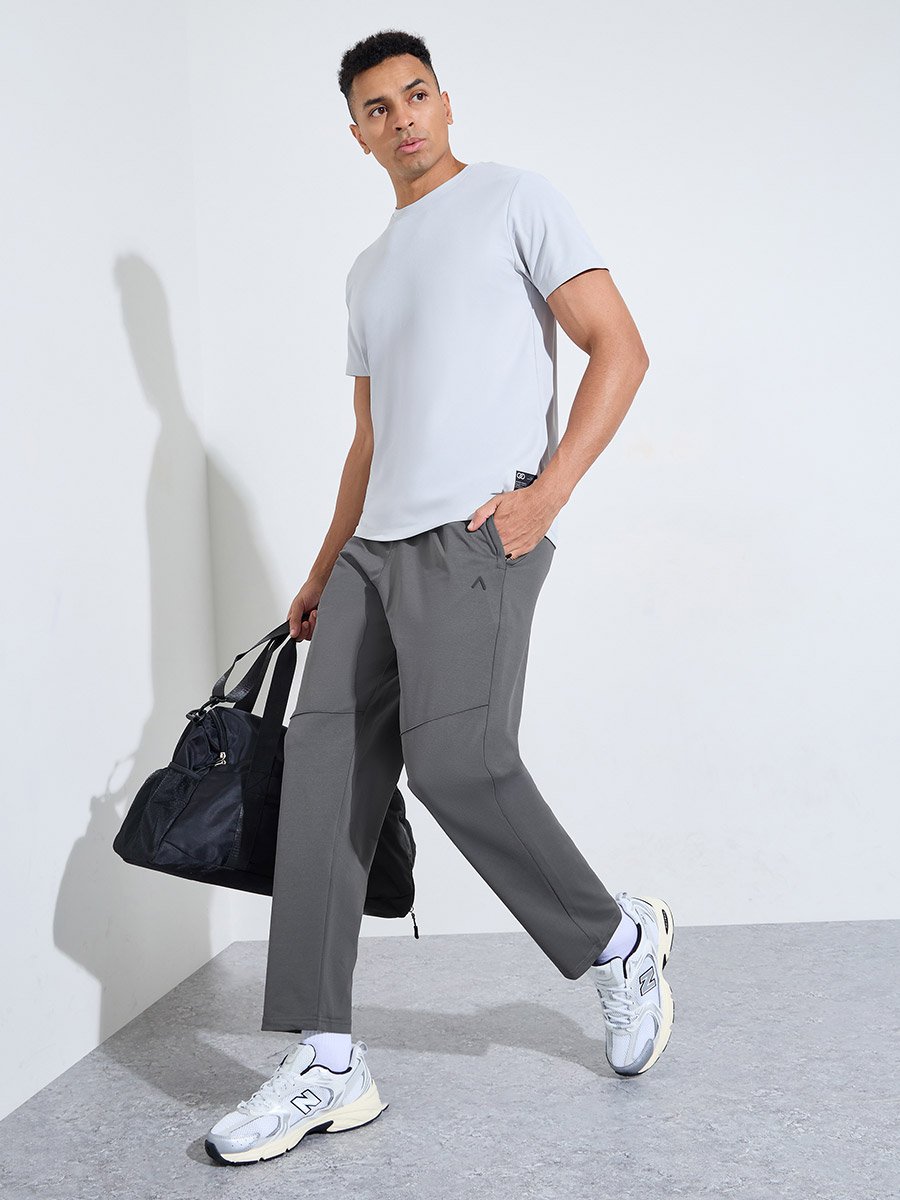 Grey Solid Pocket Details Mid-Rise Activewear Track Pants