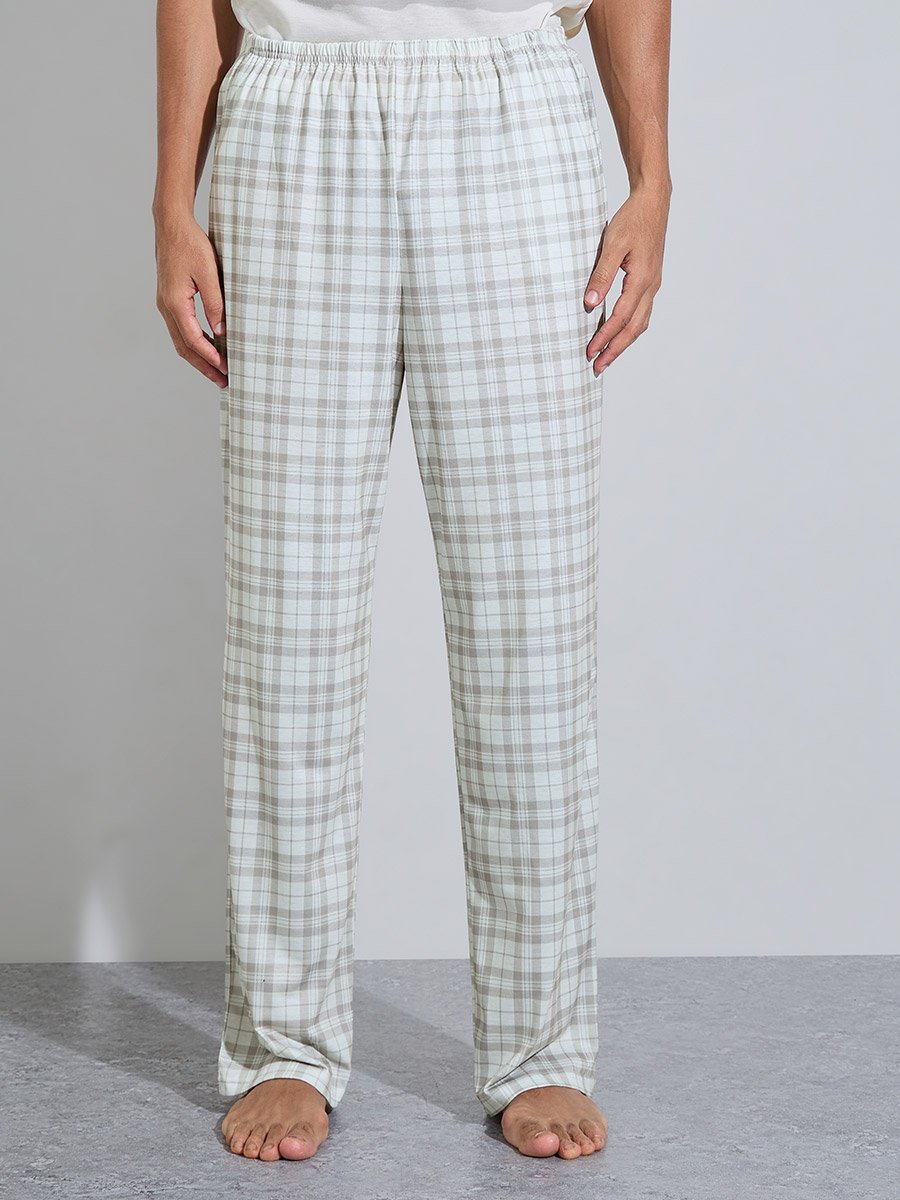 Cream Solid Short Sleeves T-Shirt and Checked Straight Leg Pants Pyjama Set
