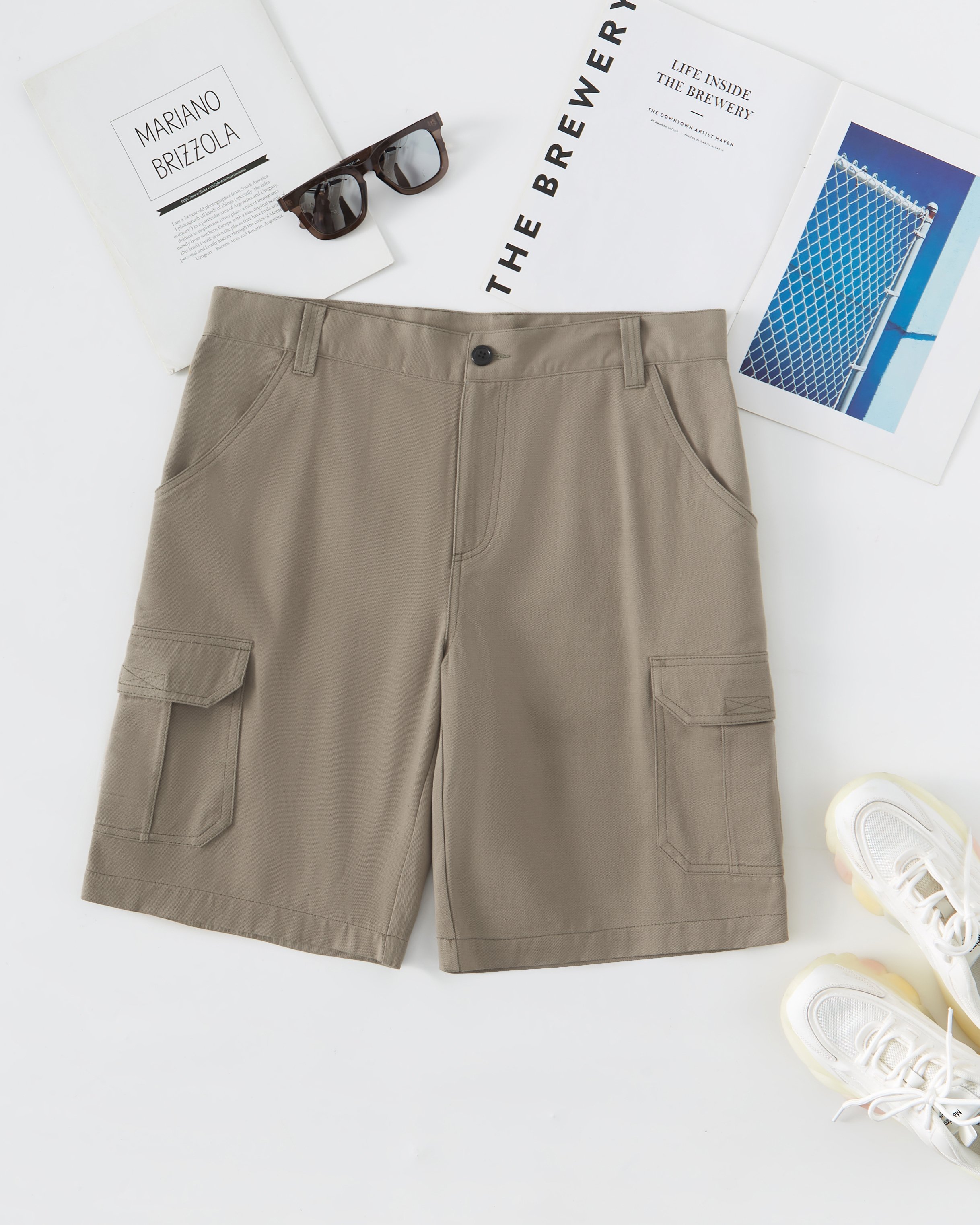 Men Solid Cargo Shorts