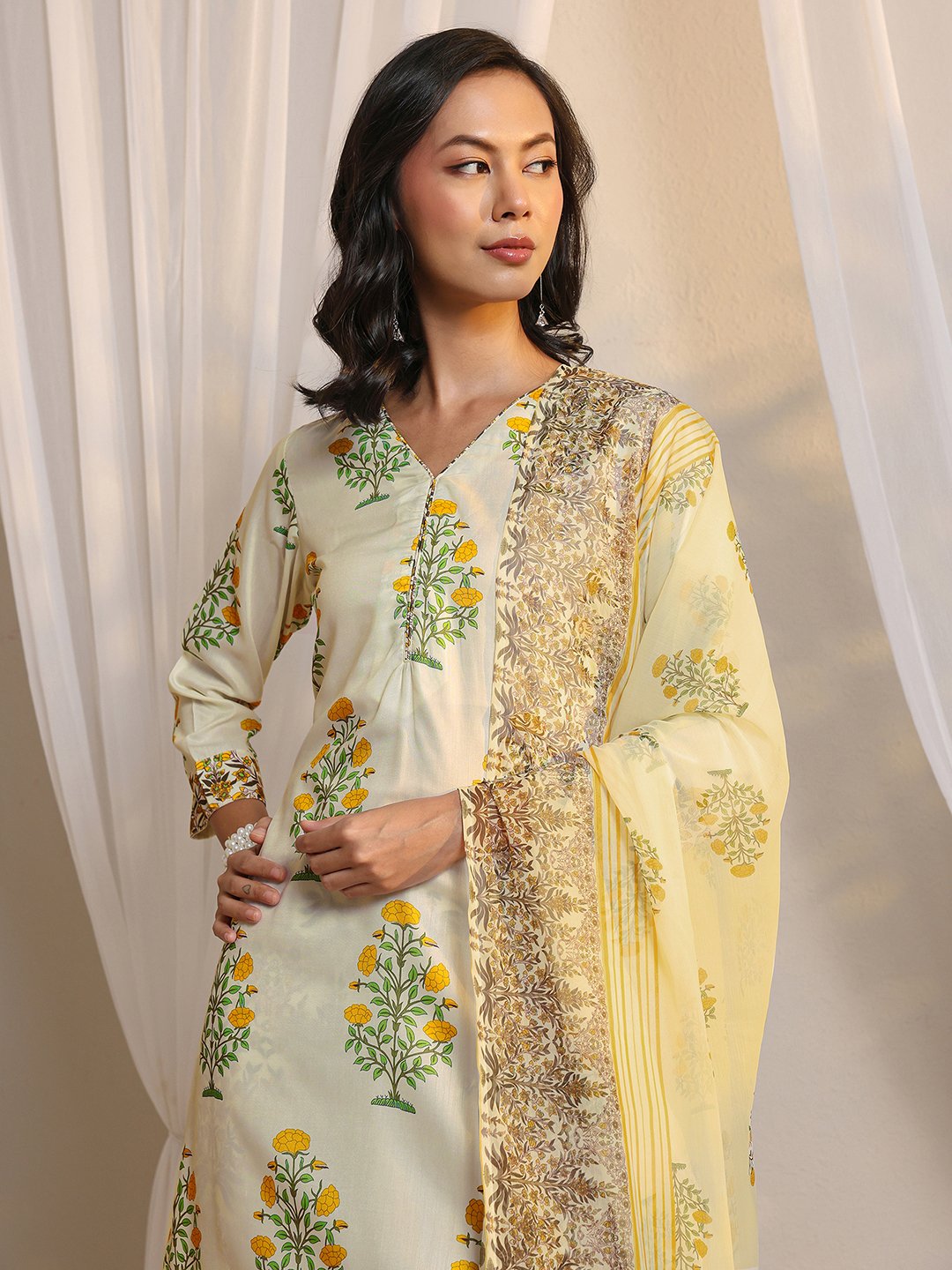 Off White Printed Chanderi Silk Straight Kurta with Trouser and Dupatta Set