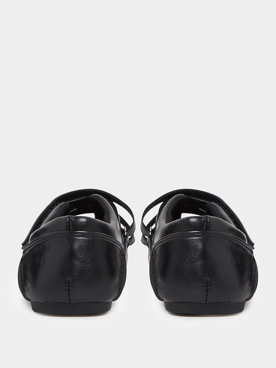 Black Solid Round Toe Velcro Sneakers