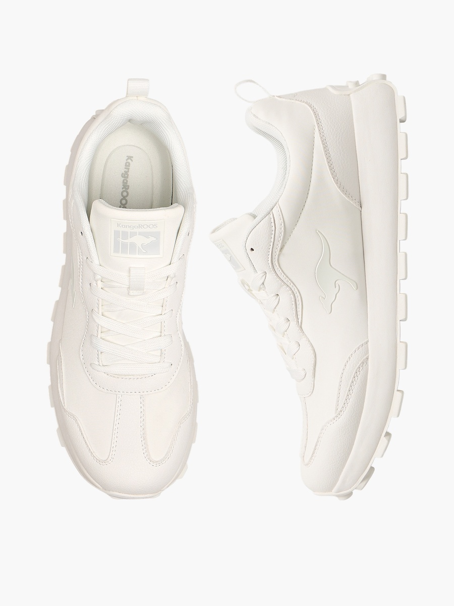 Men Lace-Up Sports Shoes