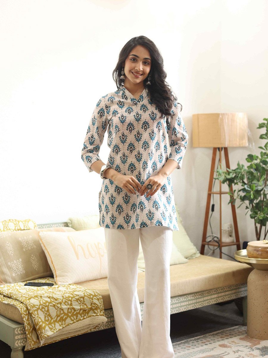 Multi-Color Abstract Print 3/4 Sleeve Tunic