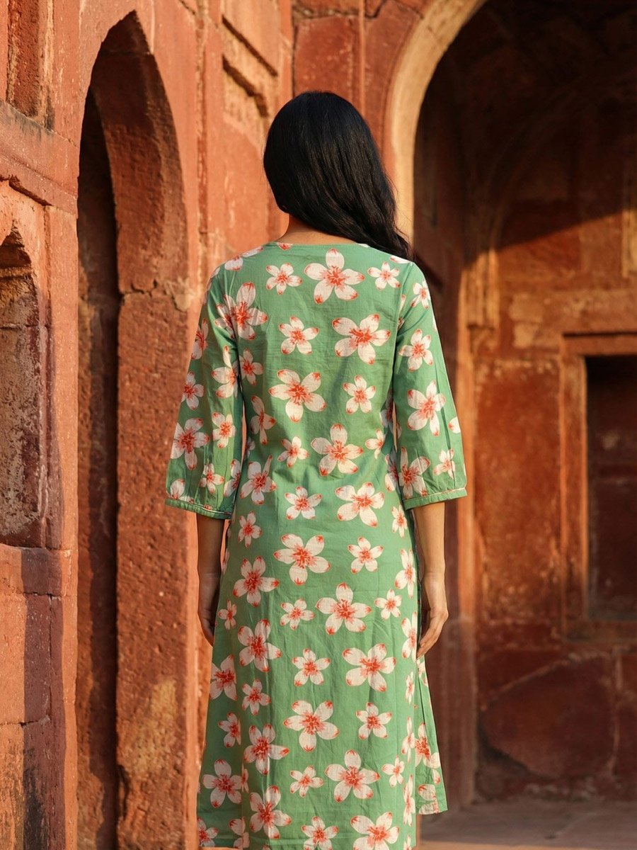 Green Floral Print Round Neck Pure Cotton Nightdress For Women