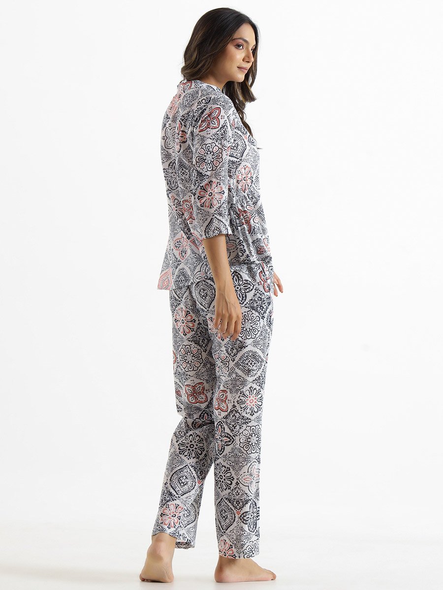 Grey Abstract Print 3/4 Sleeves Shirt and Pants Pyjama Set
