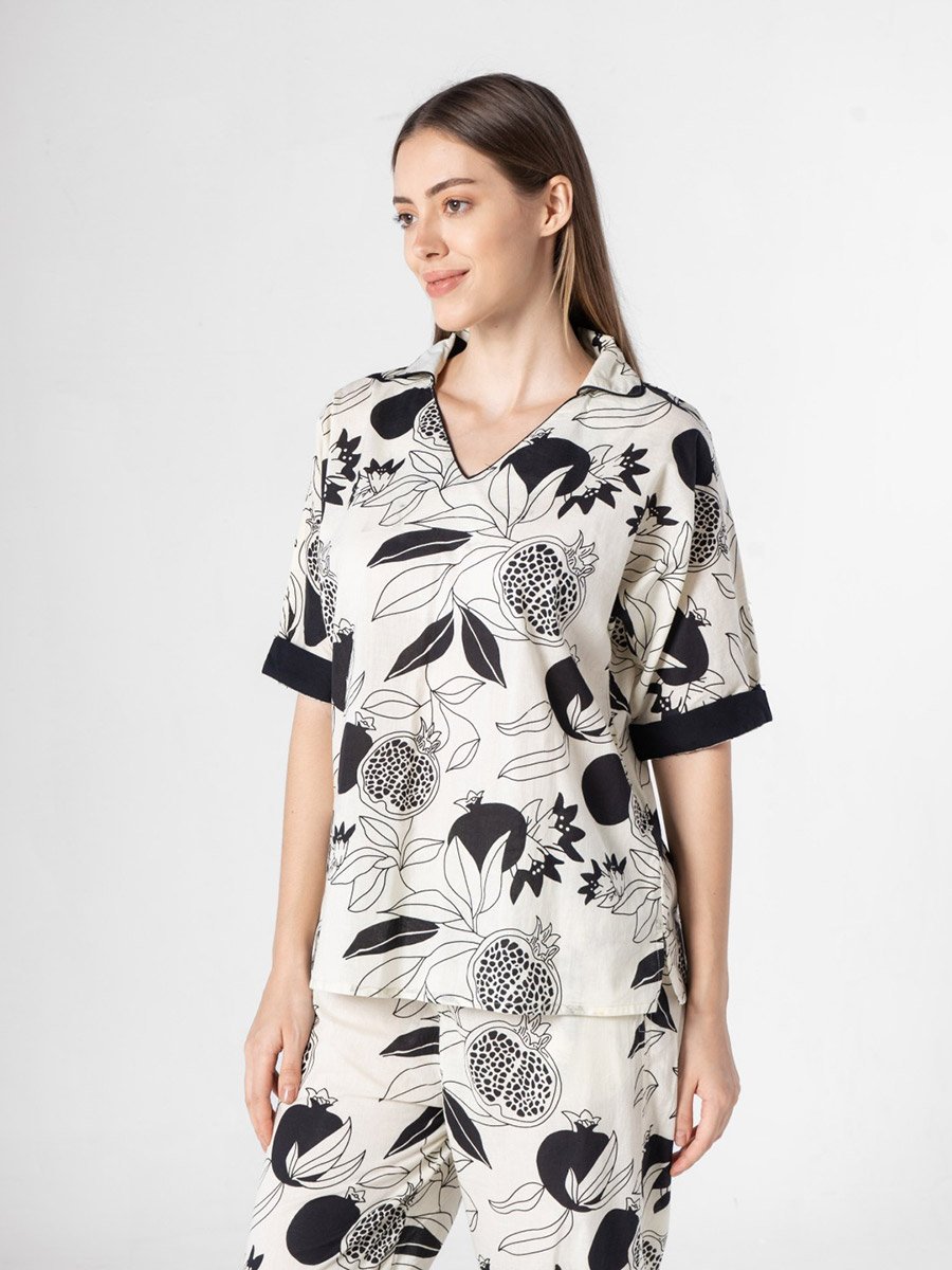 Off-White Printed V-Neck Top and Pants Pyjama Set 