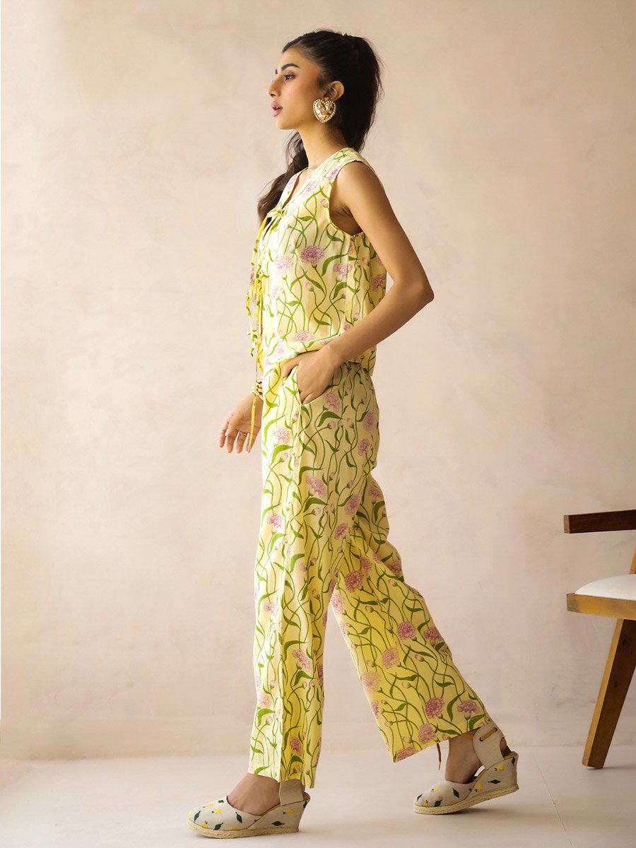 Yellow Floral Sleeveless Pure Cotton Pajama Set for Women