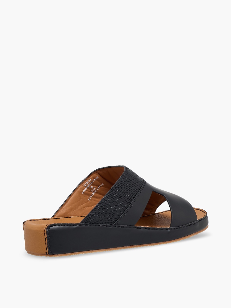 Men Textured Leather Arabic Sandals