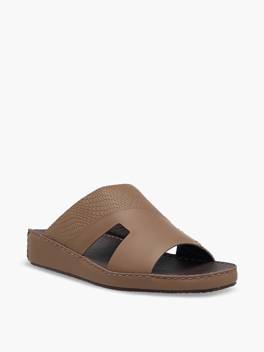 Men Textured Leather Arabic Sandals