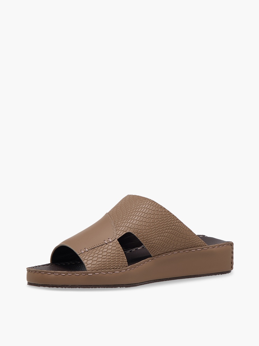 Men Textured Leather Arabic Sandals