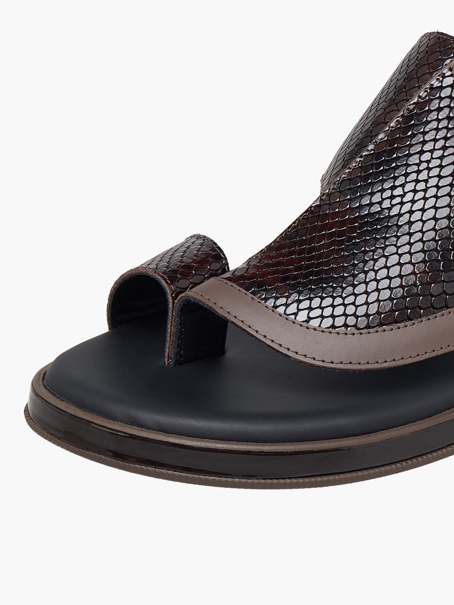 Men Slip-On Leather Arabic Sandals