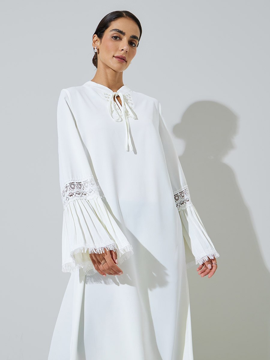 White Solid Cuff Pleated Lace Detail Jalabiya