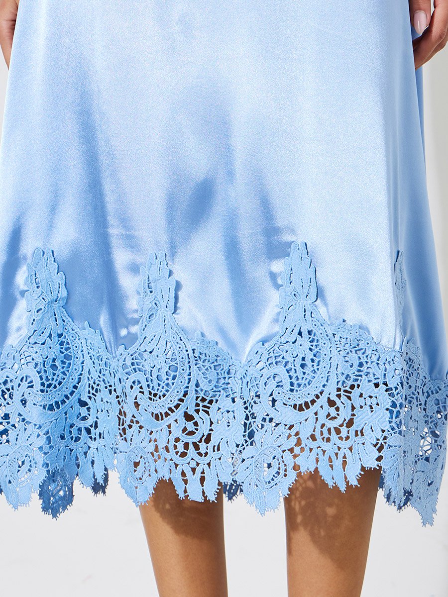 Blue Solid Lace Hem Puff Sleeves Midi Dress