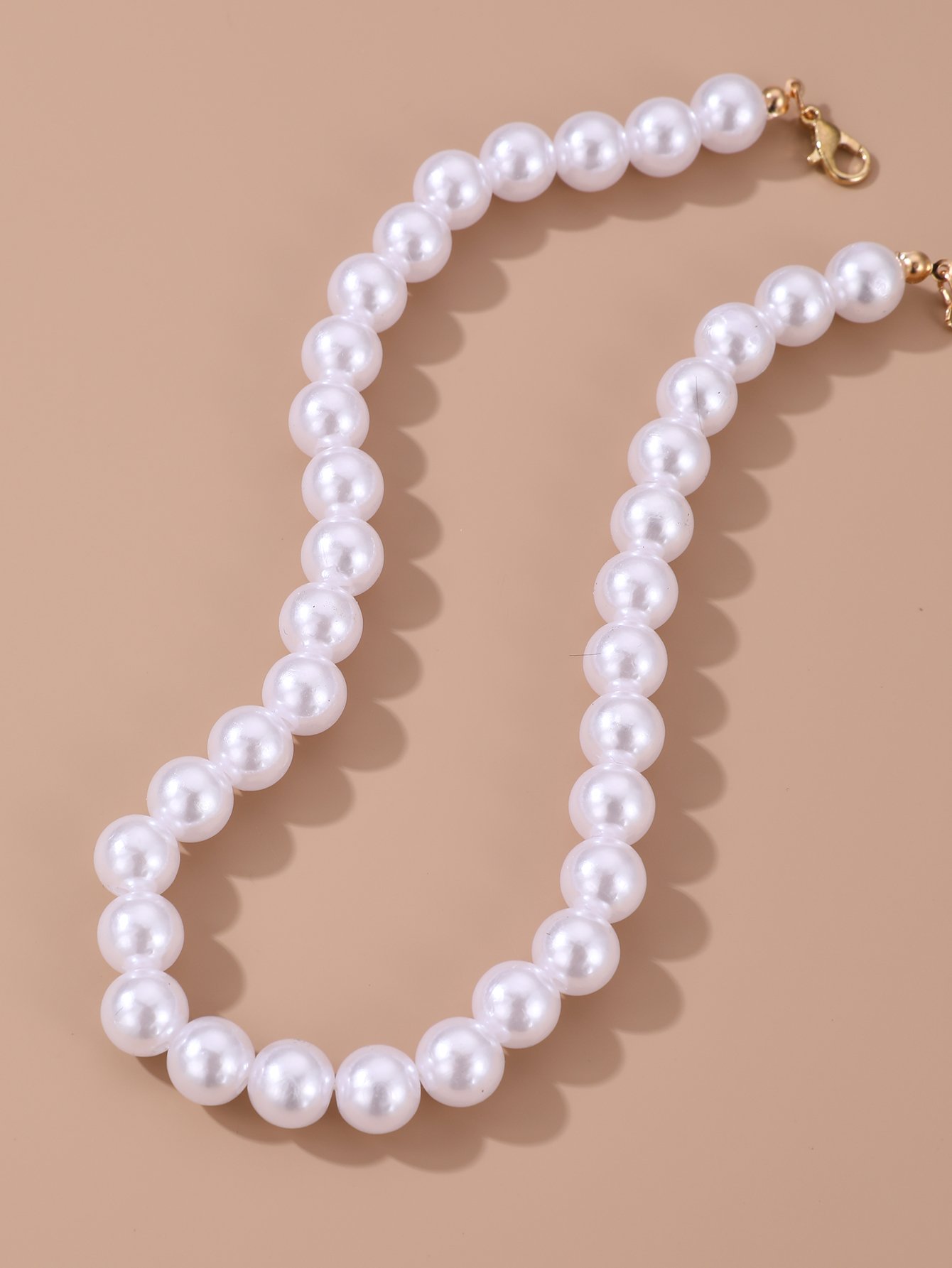 Faux Pearl Beaded Necklace