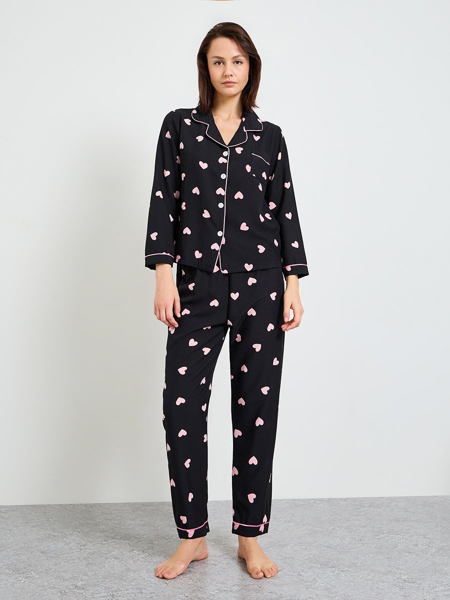 Black Heart Print Long Sleeve Shirt and Pajama Set
