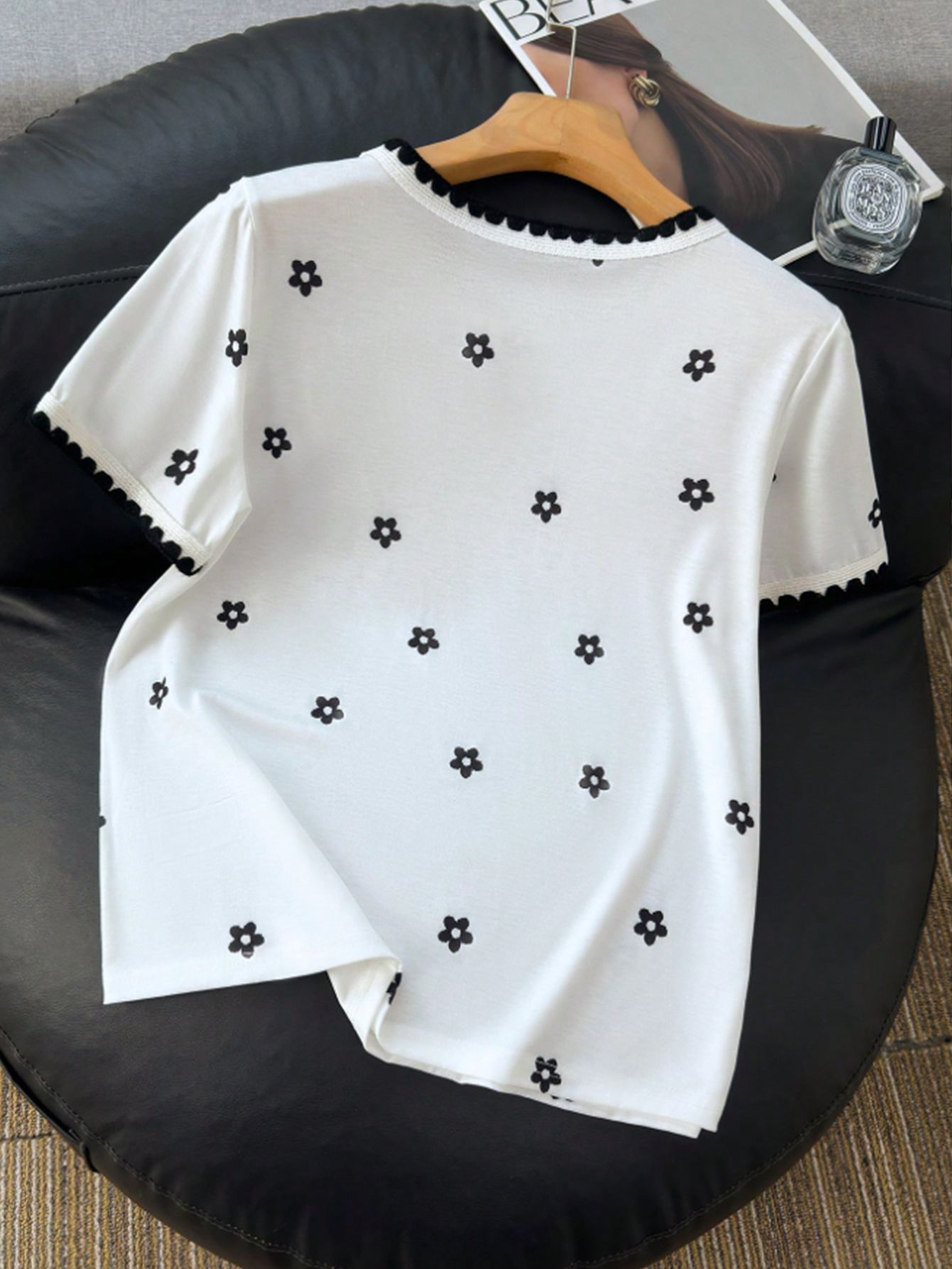 White Floral Knitted Short Sleeve T-Shirt with Scalloped Trim