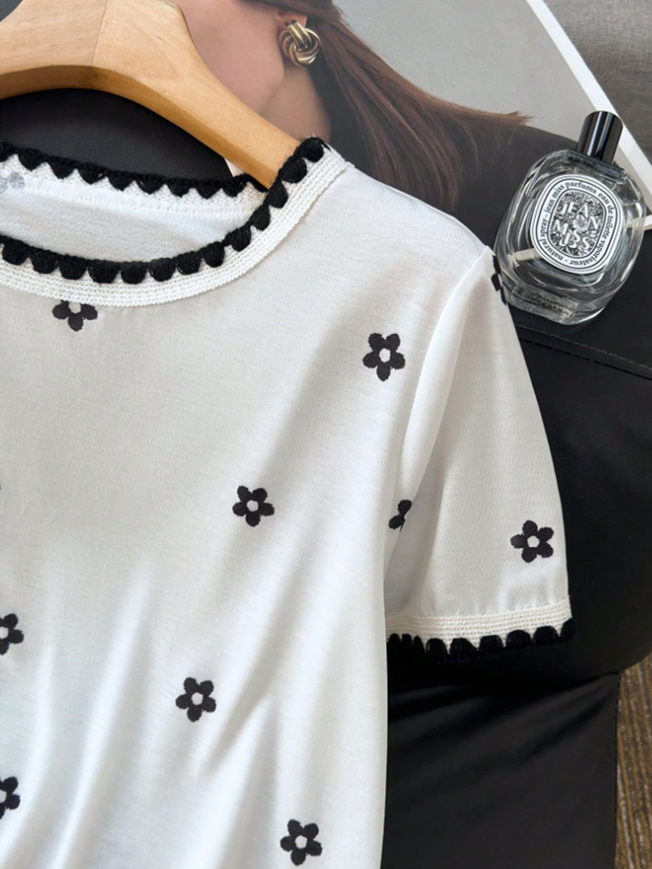 White Floral Knitted Short Sleeve T-Shirt with Scalloped Trim