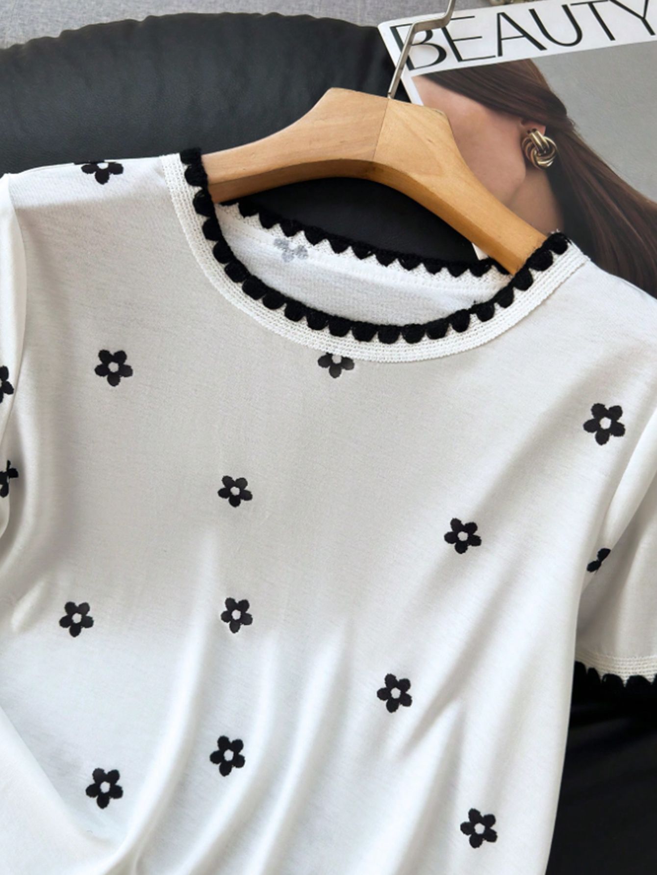 White Floral Knitted Short Sleeve T-Shirt with Scalloped Trim