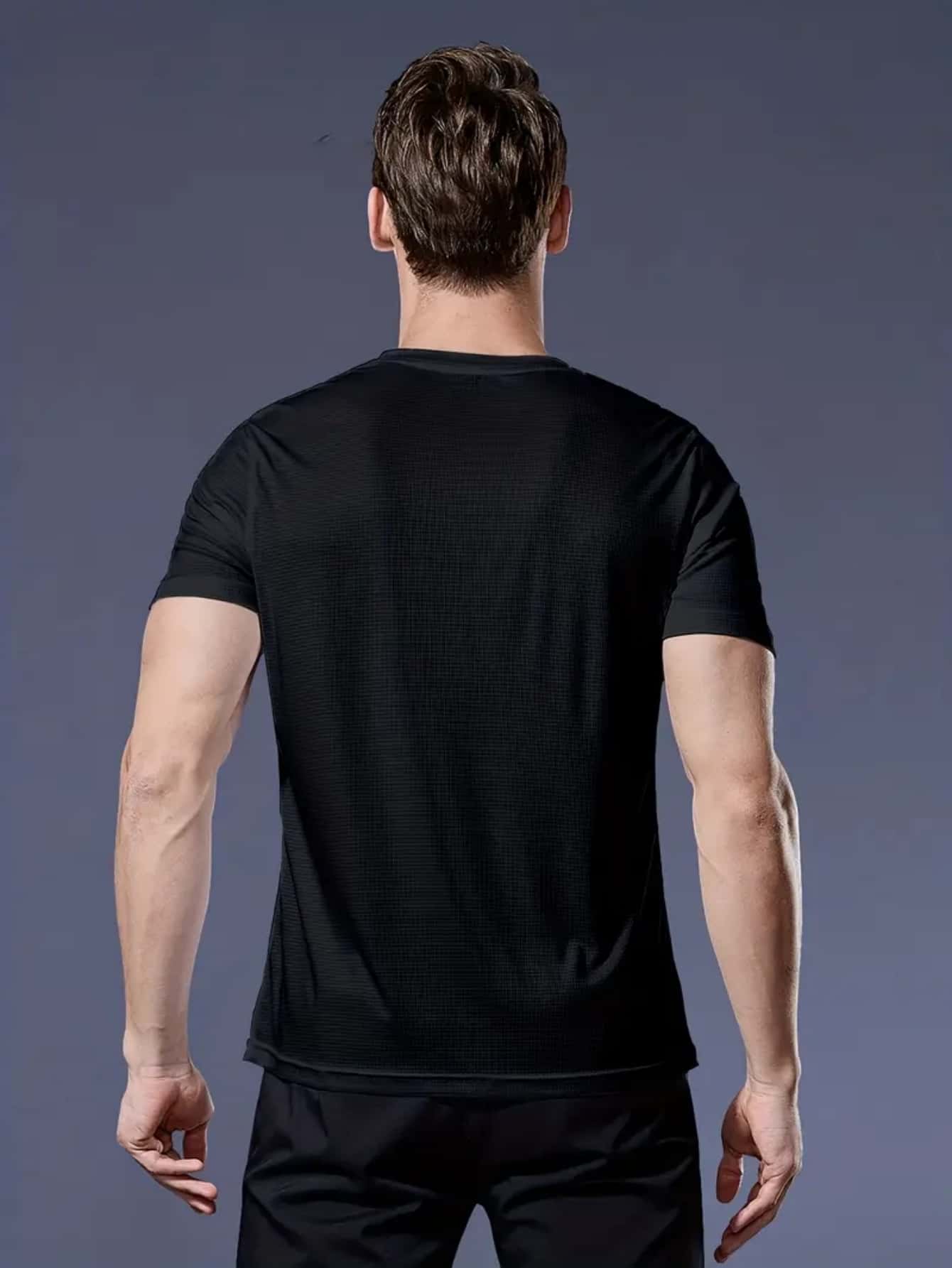 Black Plain Round Neck T-Shirt