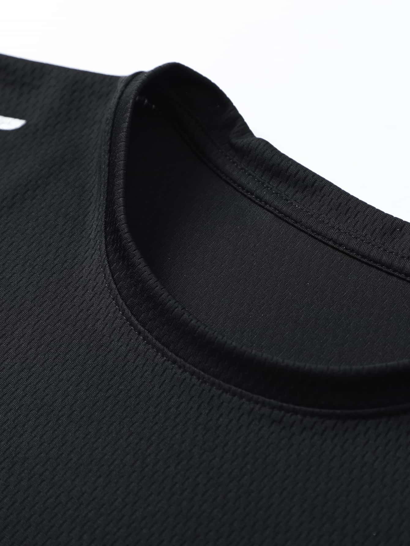 Men Black Plain Round Neck Short Sleeve T-Shirt