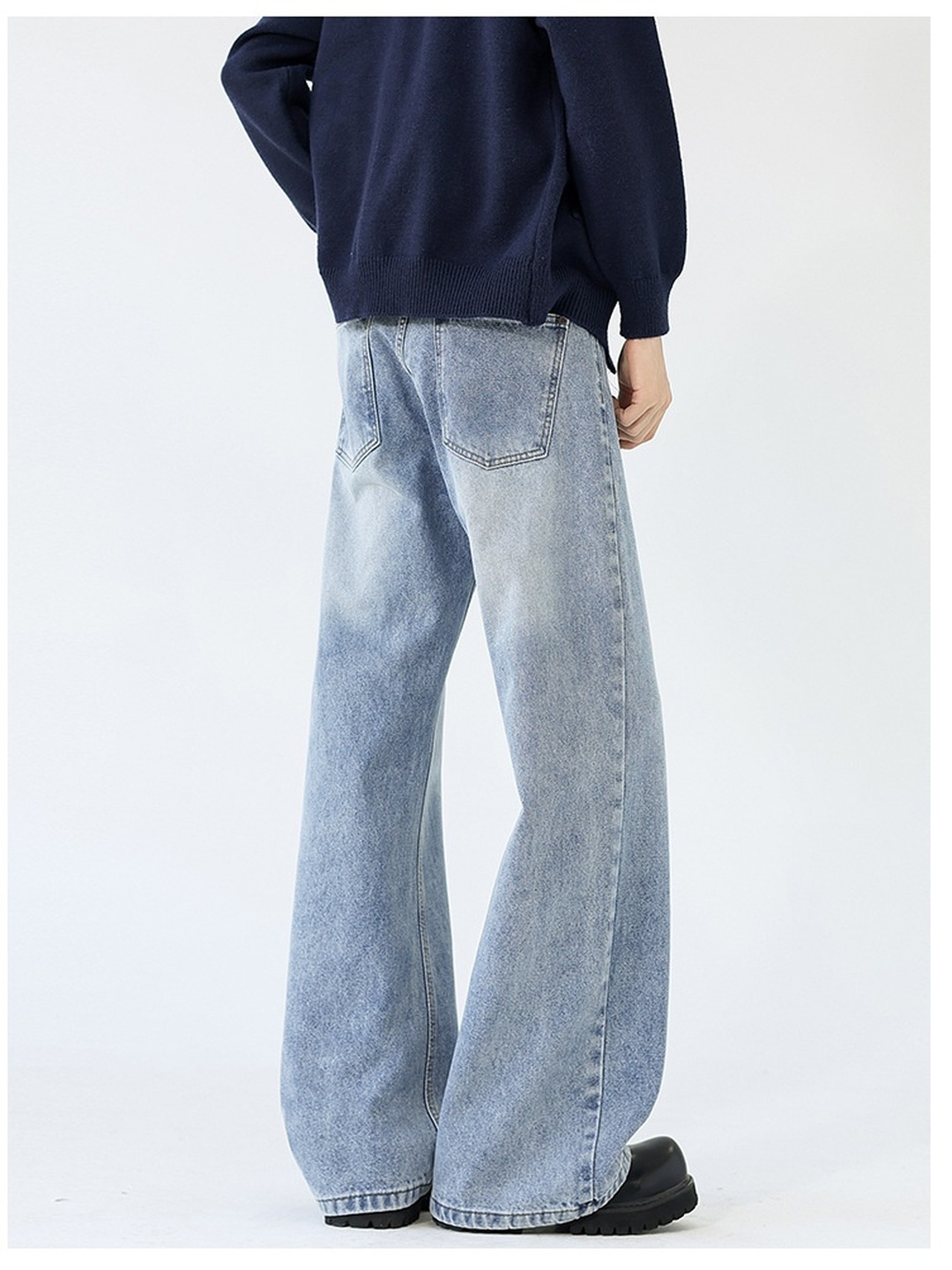 Men Clean Fit Basic Bootcut Jeans