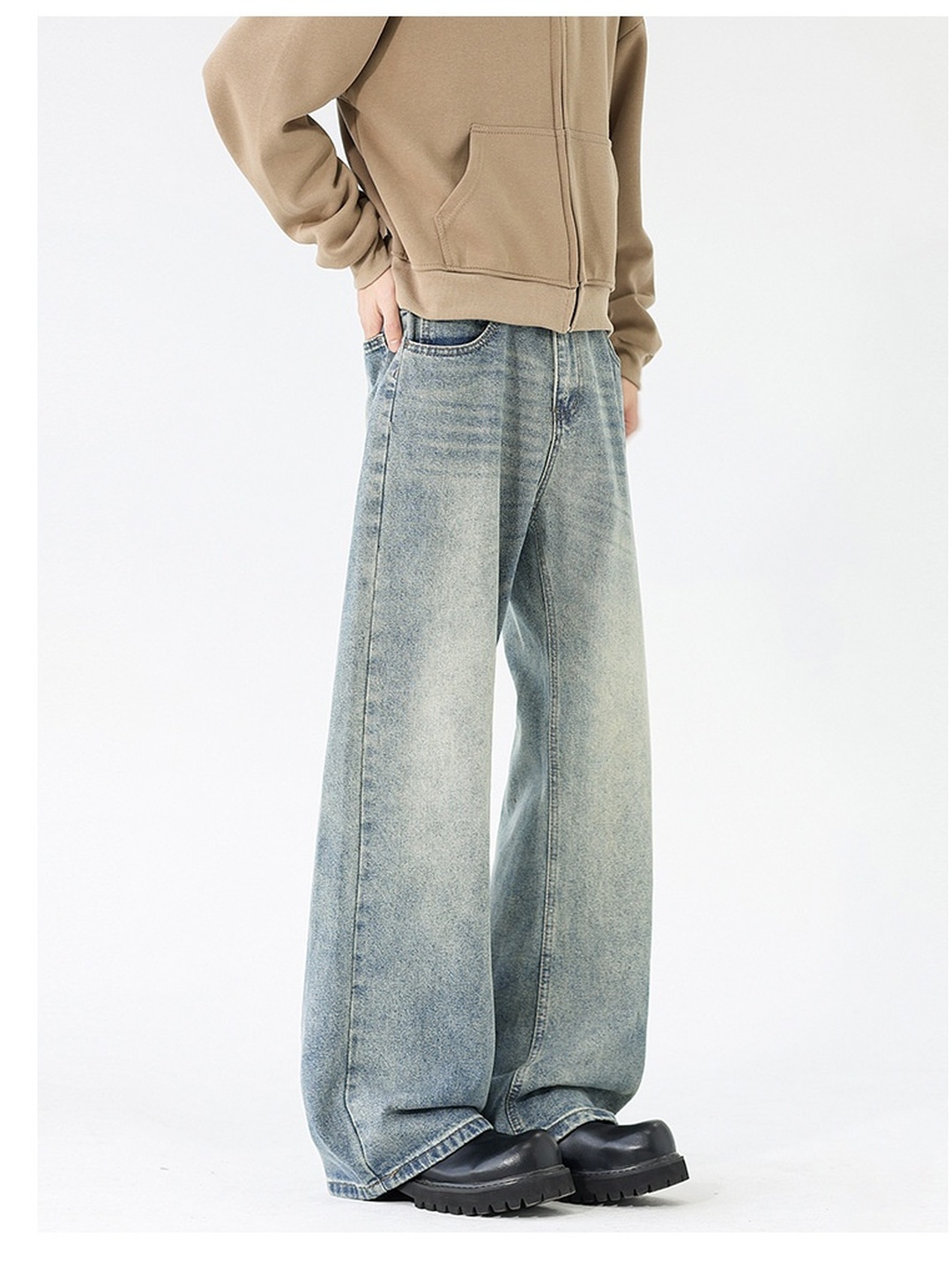 Men Clean Fit Basic Bootcut Jeans
