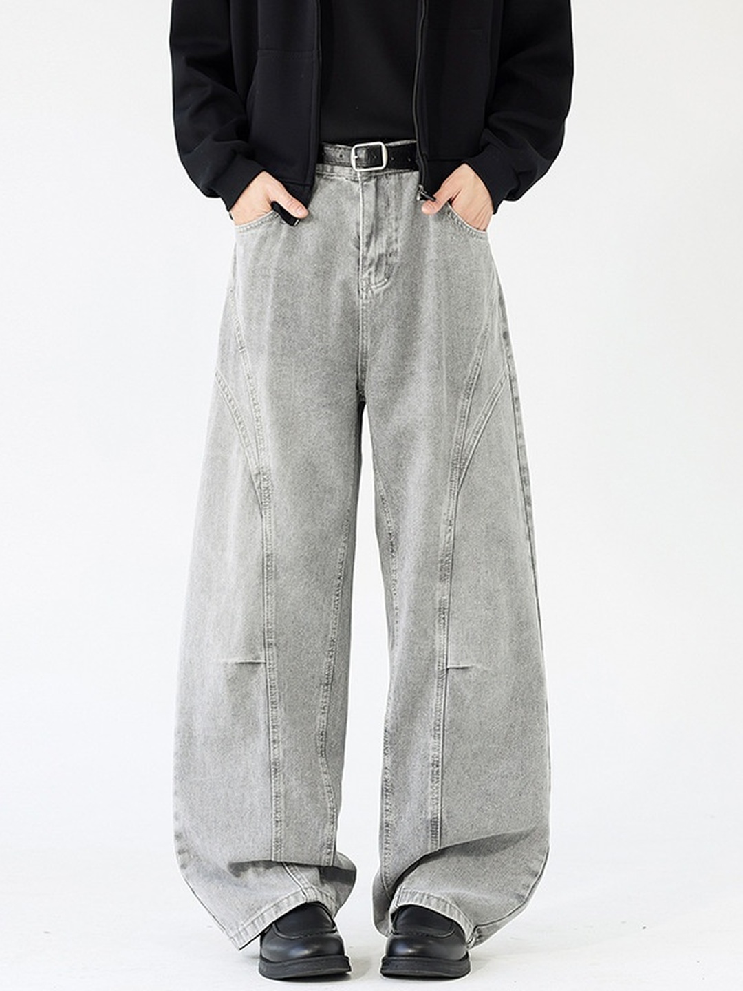 Men Panelled Baggy Jeans