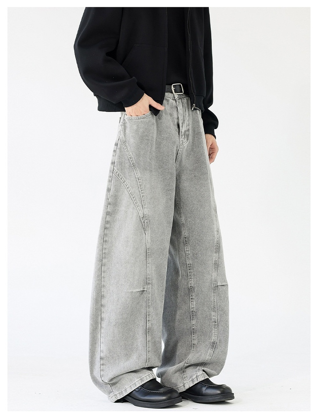 Men Panelled Baggy Jeans
