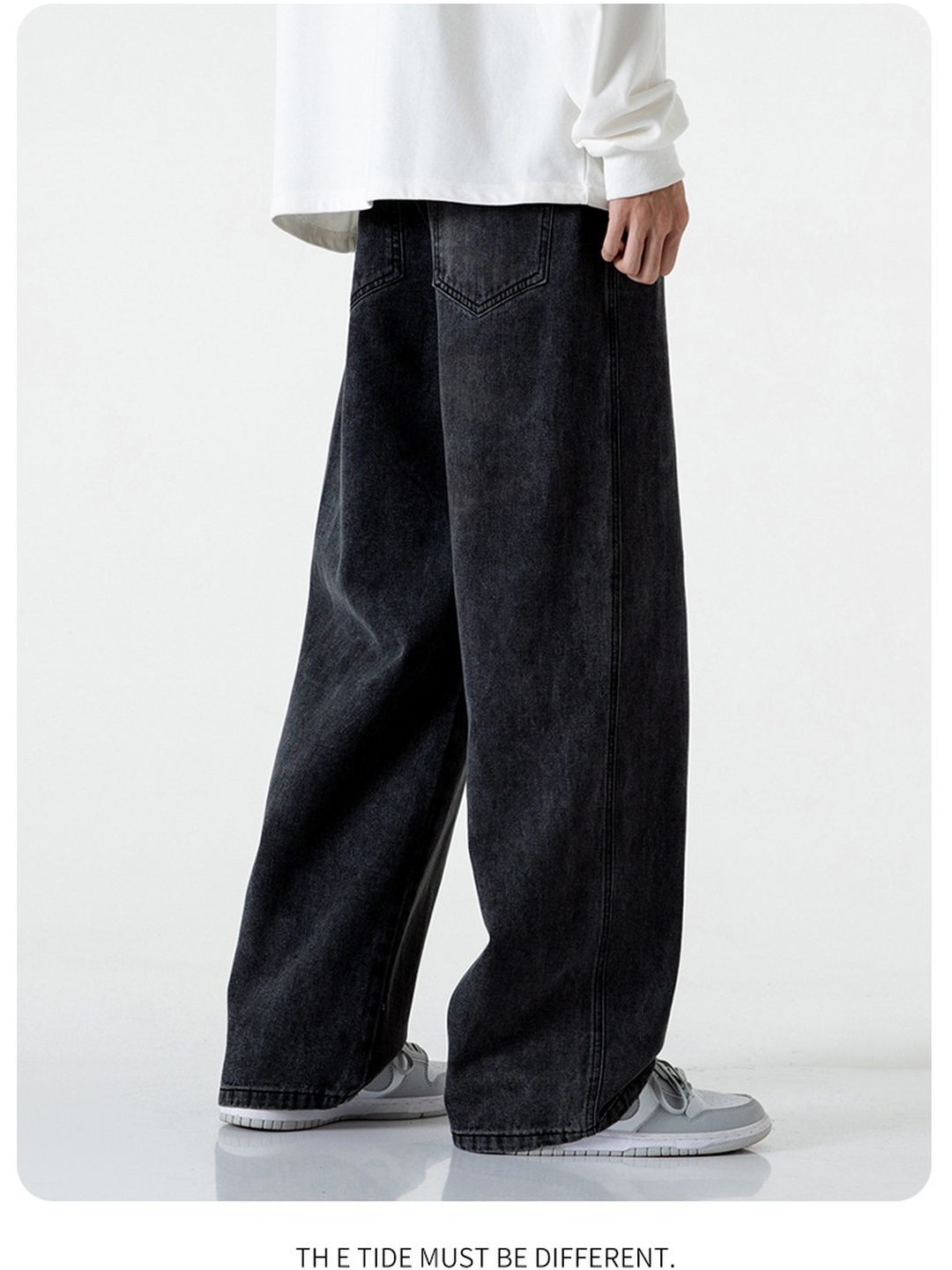 Men Loose Straight Leg Jeans with Drawstring