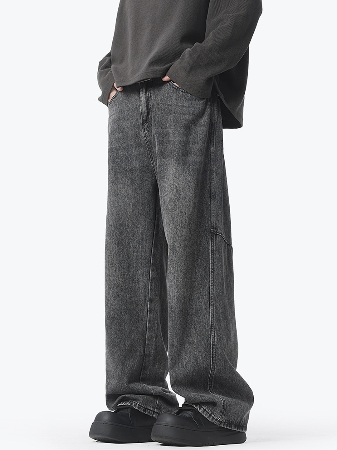 Men Vintage Washed Loose Fit Jeans