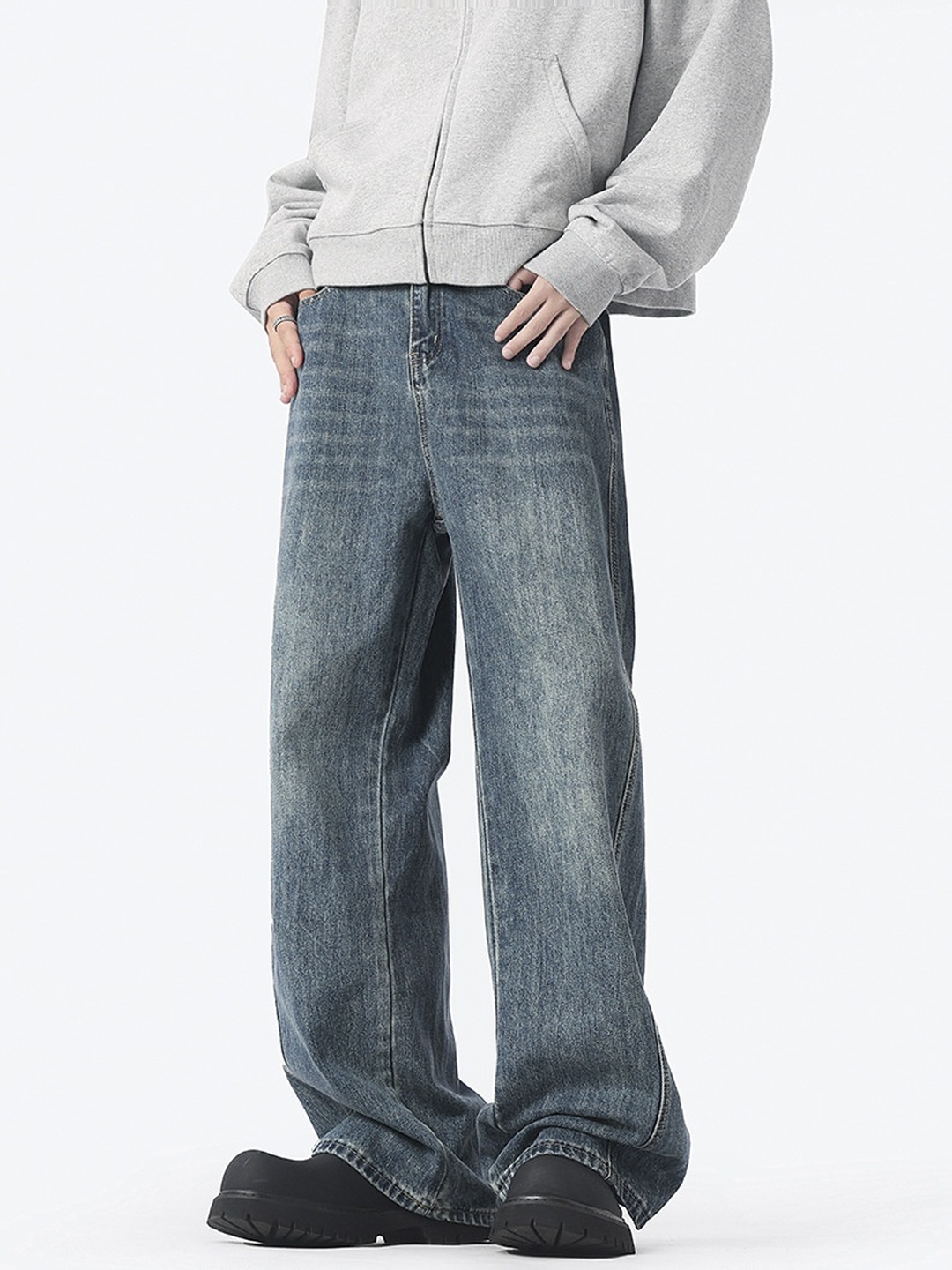 Men Vintage Washed Loose Fit Jeans