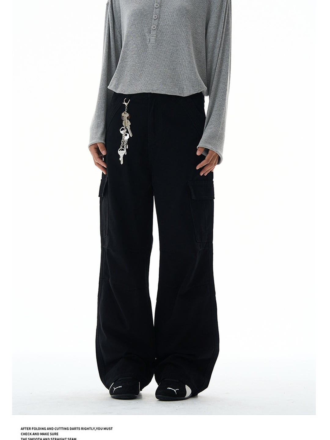Men Panelled Cargo Baggy Pants
