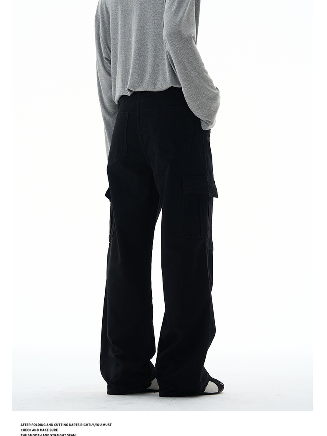 Men Panelled Cargo Baggy Pants