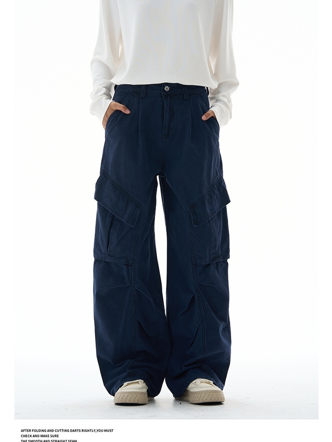 Men Panelled Cargo Baggy Pants