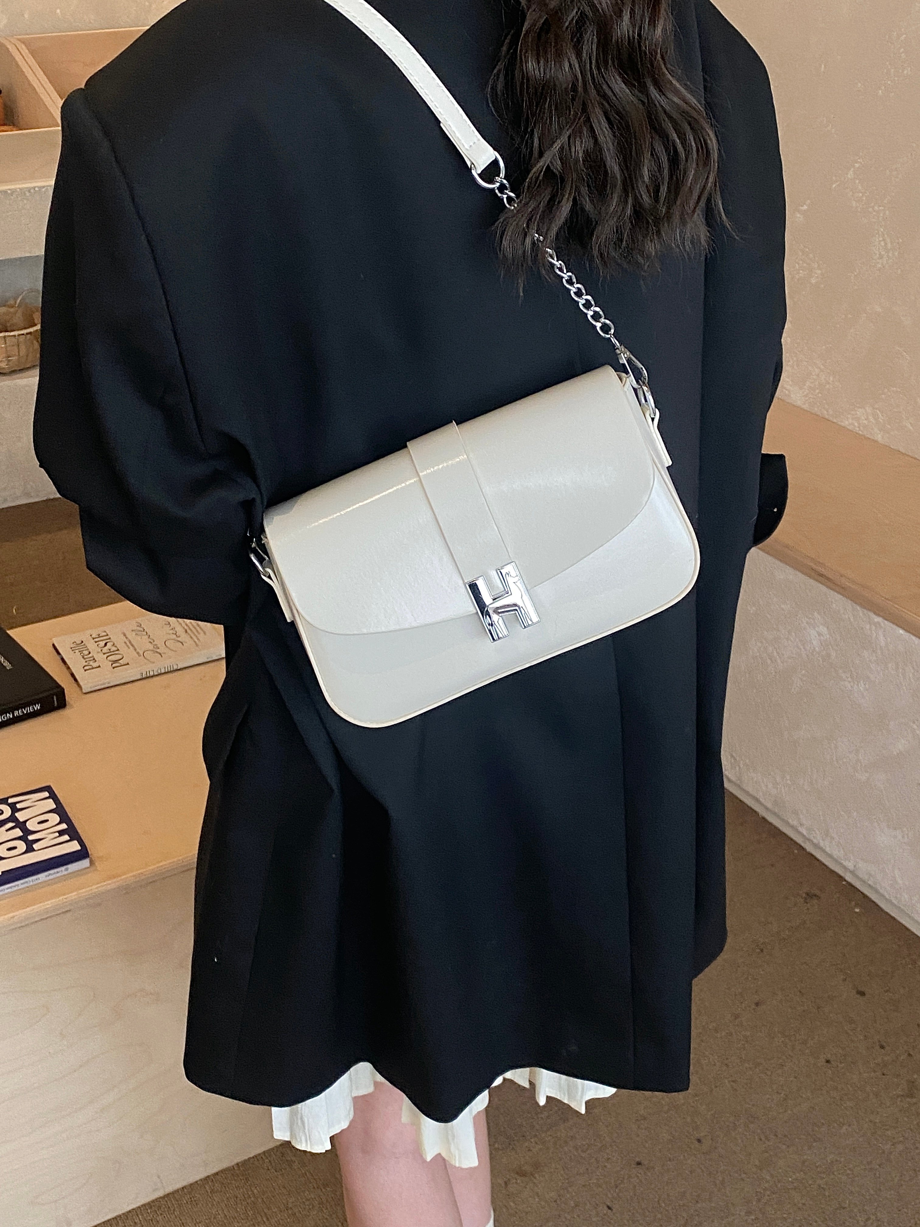 White Shoulder Bag with Chain Strap