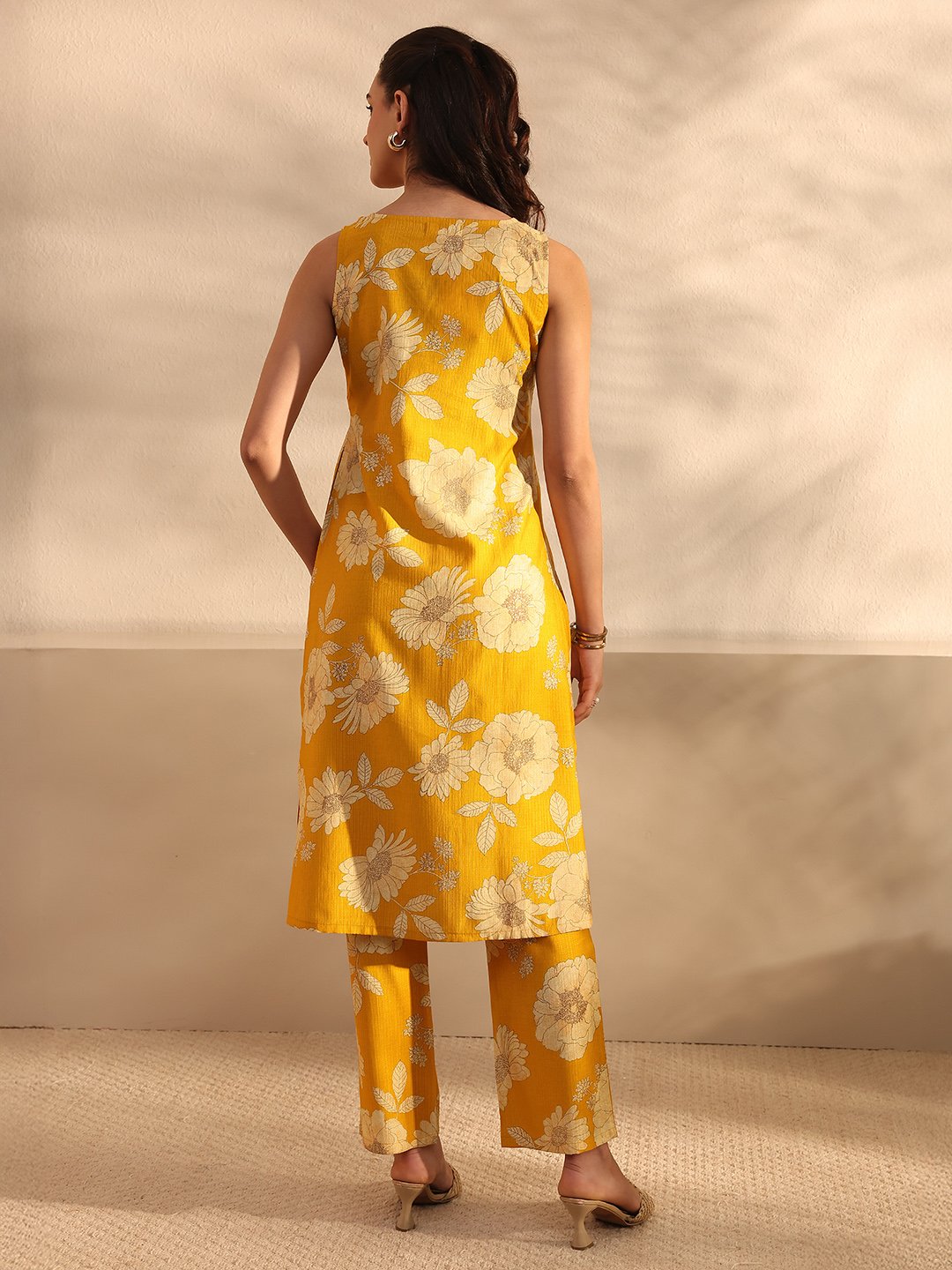 Mustard Printed Silk Blend Straight Kurta And Pants Set