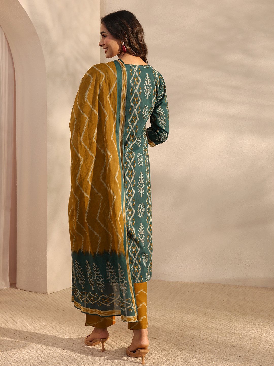 Green Printed Cotton Straight Kurta, Pants And Dupatta Set