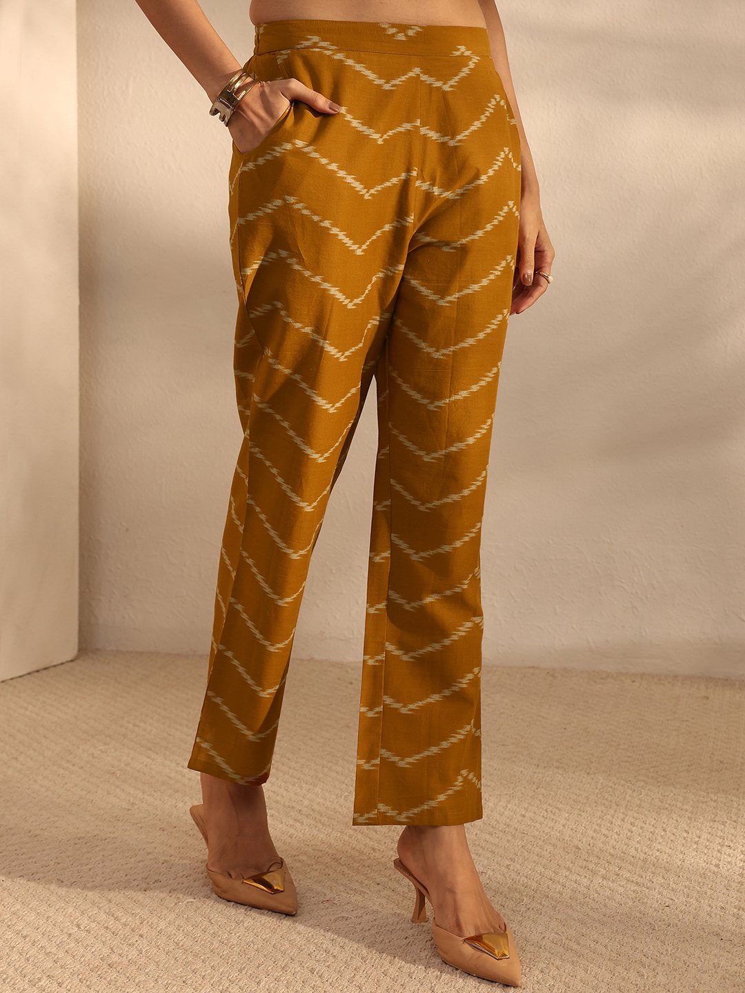 Green Printed Cotton Straight Kurta, Pants And Dupatta Set