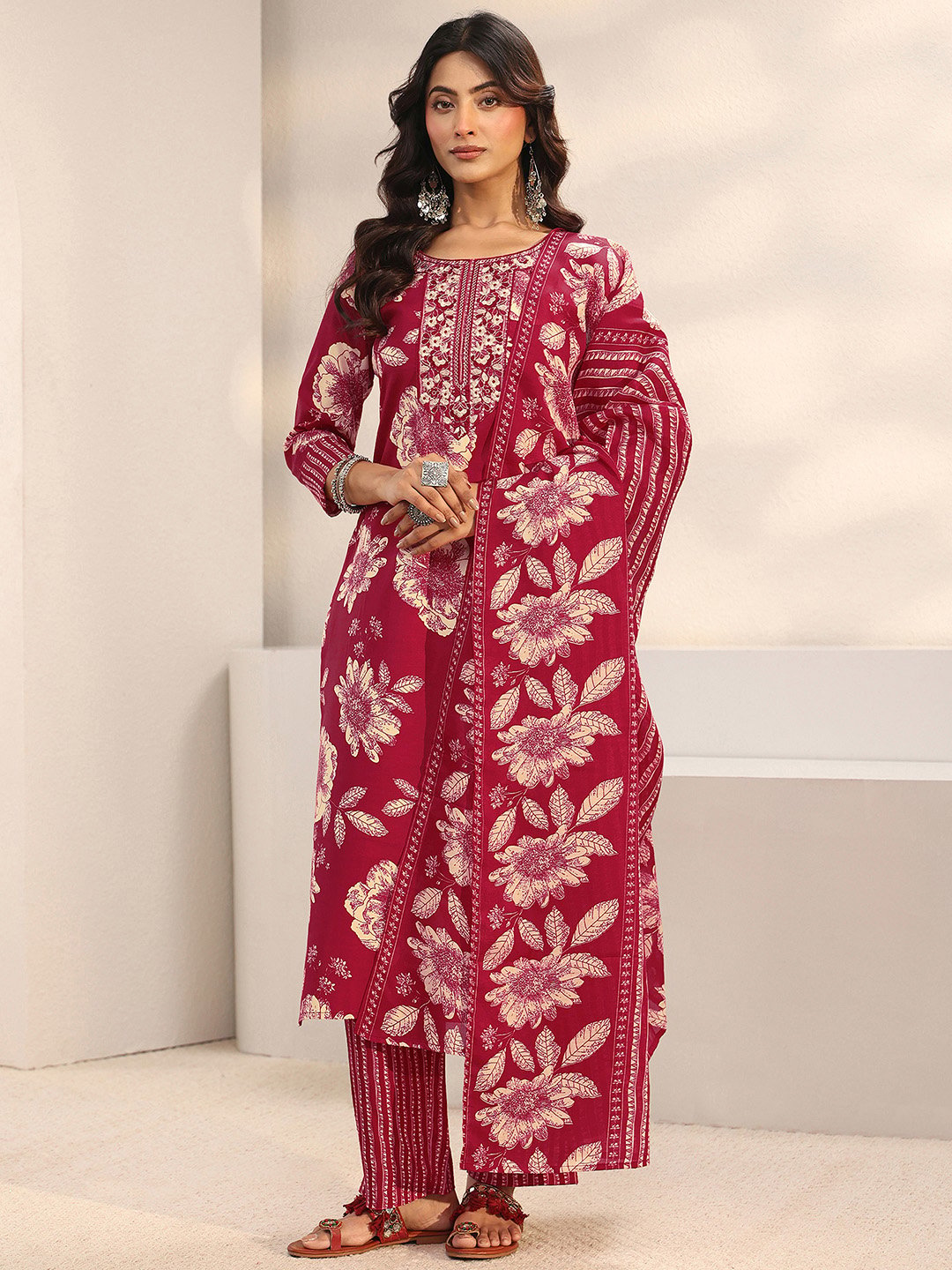 Red Printed Cotton Blend Straight Kurta, Trousers And Dupatta Set