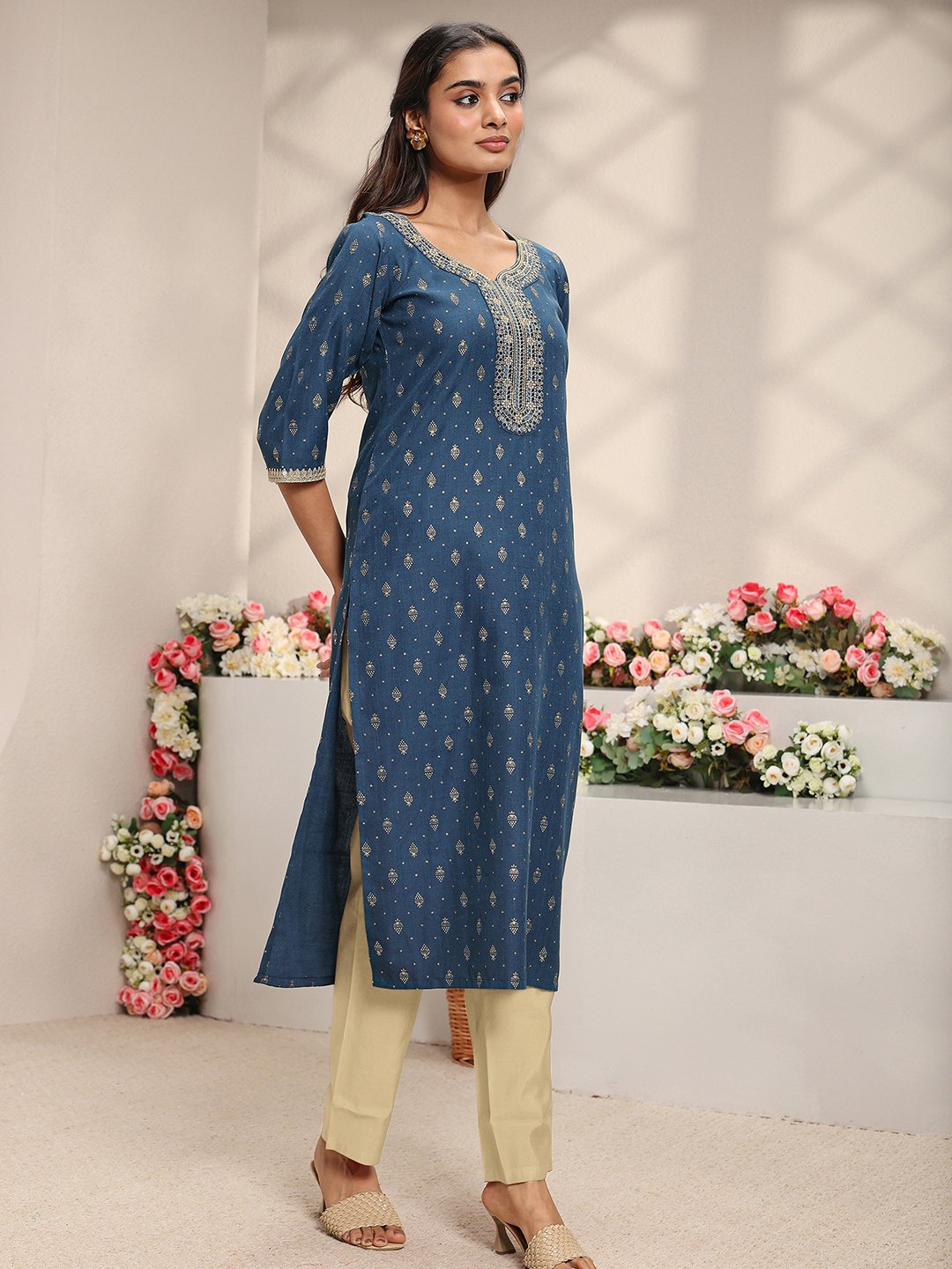 Blue Ethnic Motif Cotton Blend Straight-Fit Kurta