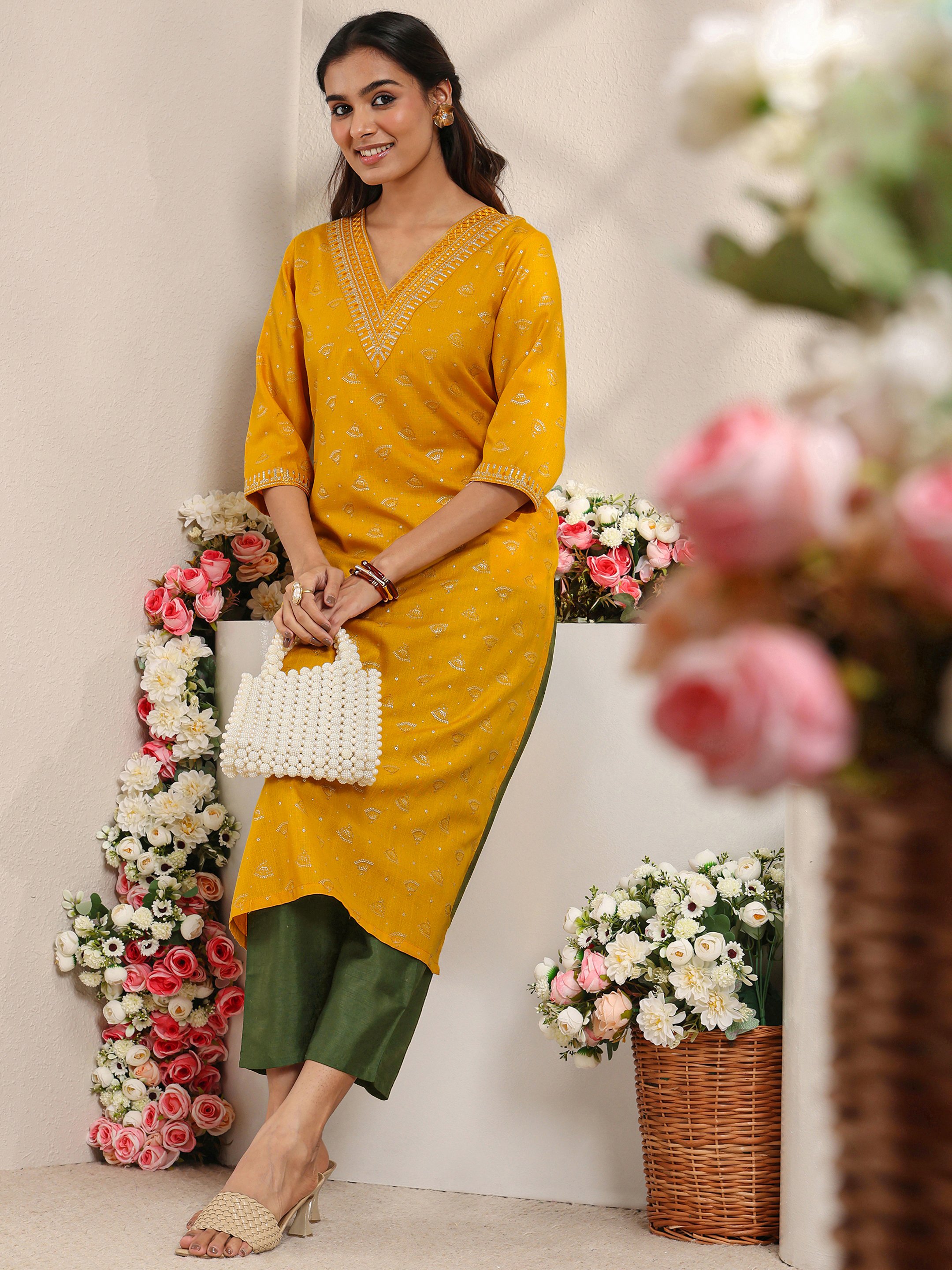 Yellow Ethnic Motif Cotton Blend Straight-Fit Kurta